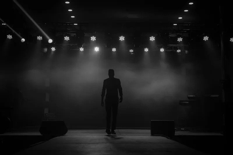 Tu construis ton empire dans l'ombre : pourquoi ton influence souterraine ne te sert pas encore